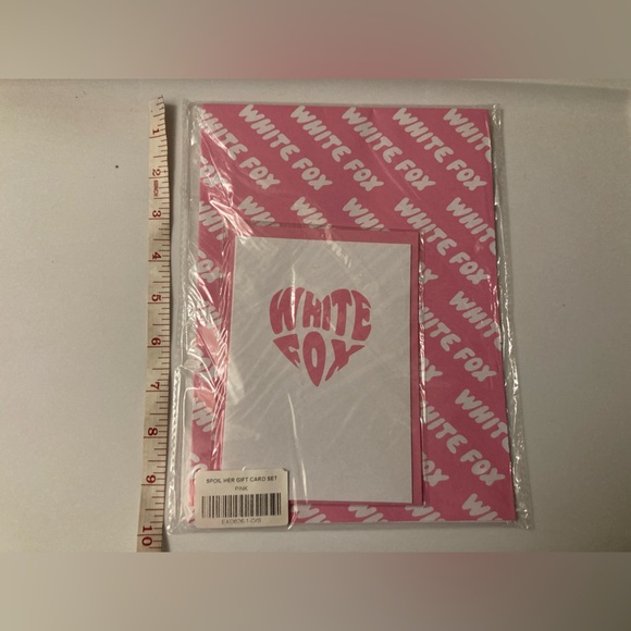 White Fox Gift Card Set - Picture 3 of 3